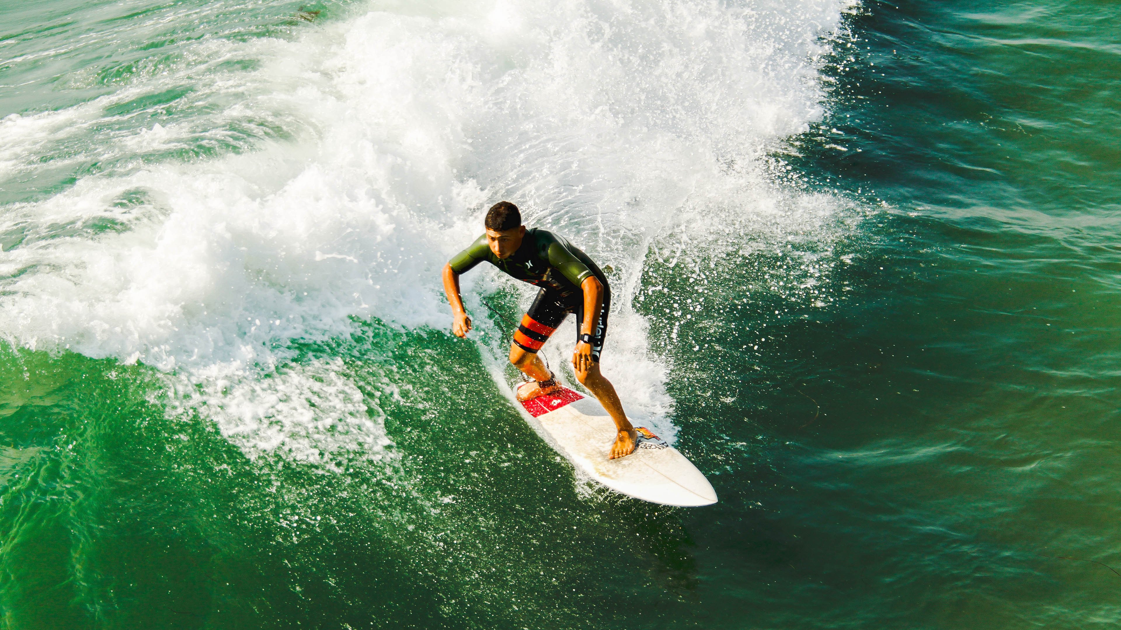 “西甲战火不断，豪门激战点燃赛场热情”，西甲豪门球队